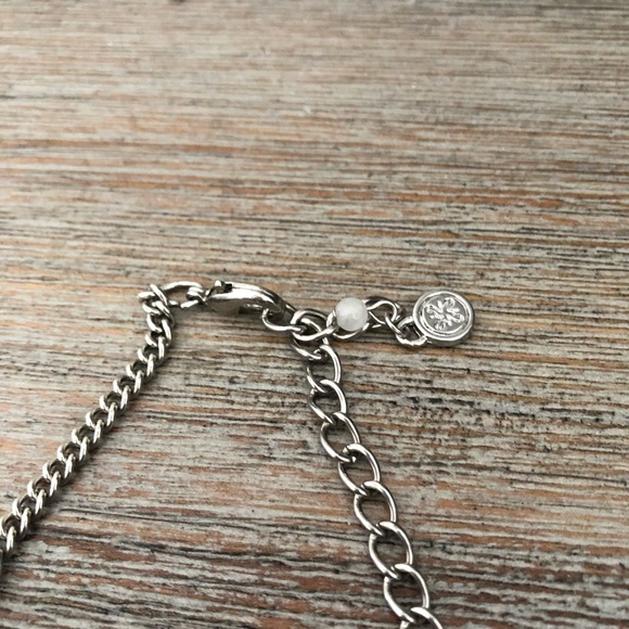 Vera Wang Necklace - Picture 3 of 3